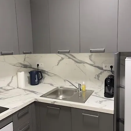 Apartament Make Yourself At *